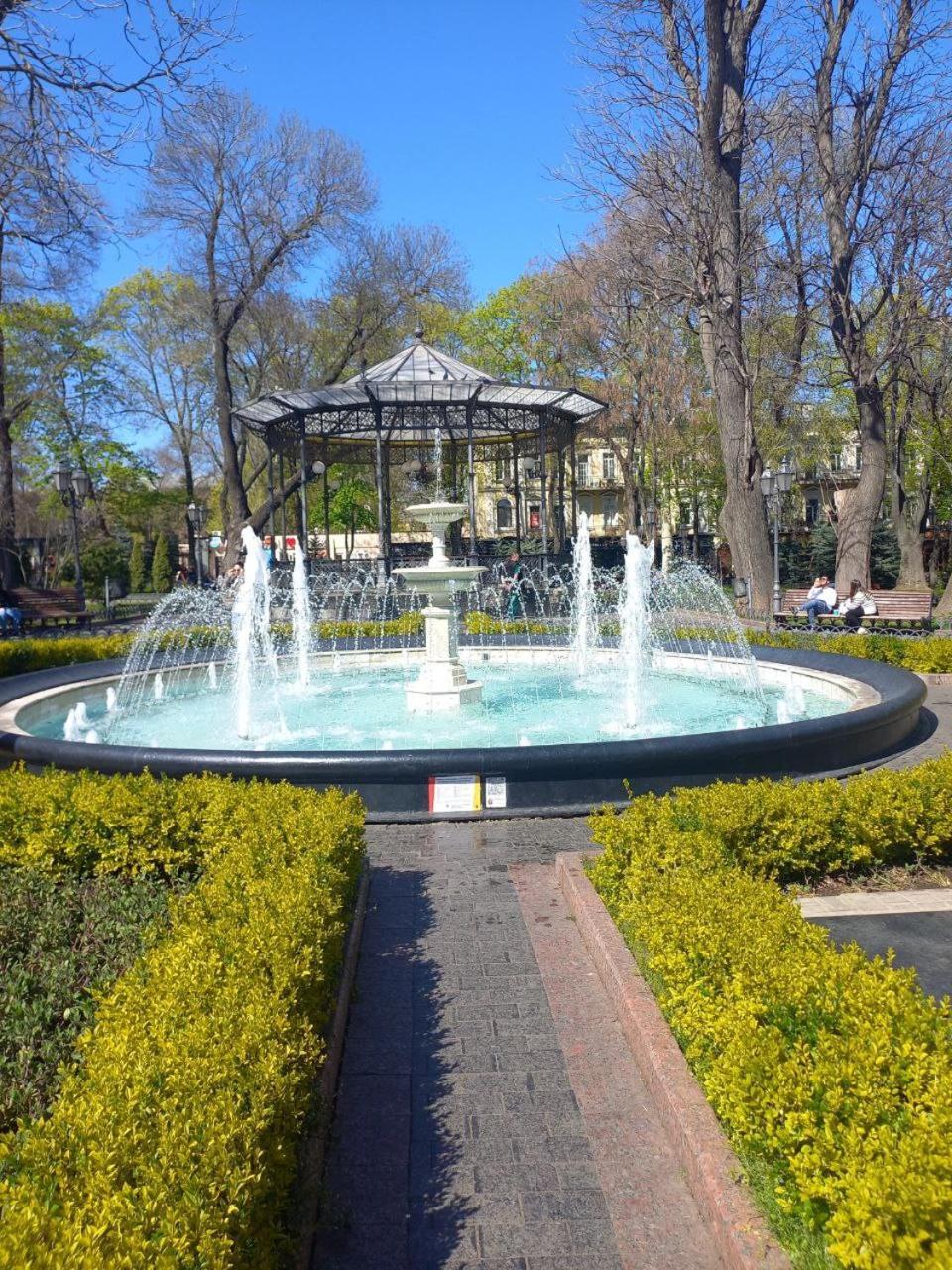 "Ваша Квартира" - У Самого Дерибаса! "Ваша Квартира" Біля Самого Дерибаса! Odessa Exterior foto